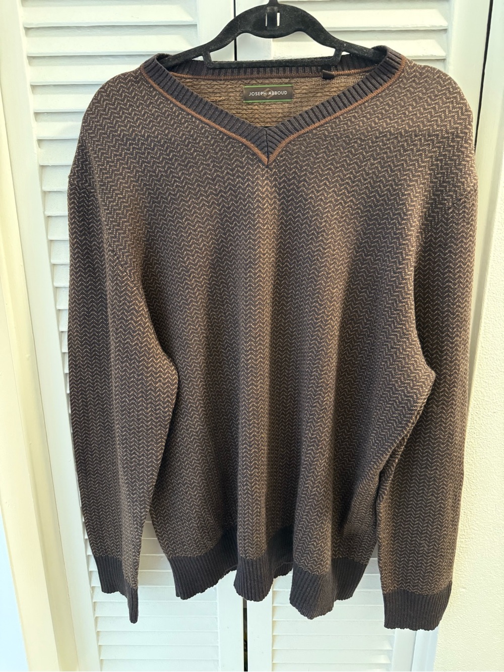Joseph Abboud Men's Brown Chevron-Textured V-Neck Sweater